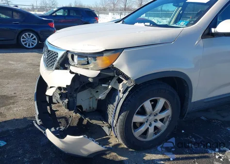2011 Kia Sorento Lx from USA, damaged, VIN 5XYKT3A10BG049785